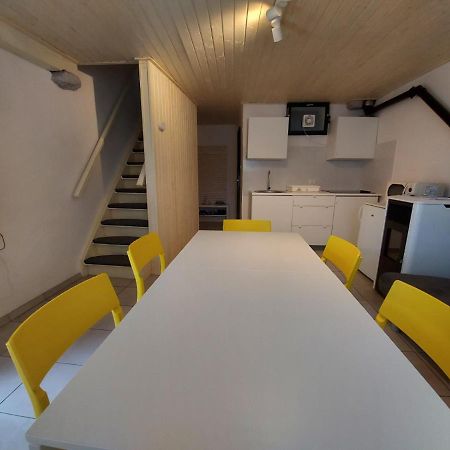 Apartmaji Hedera โคเมน ภายนอก รูปภาพ