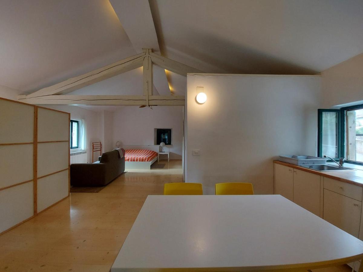 Apartmaji Hedera โคเมน ภายนอก รูปภาพ