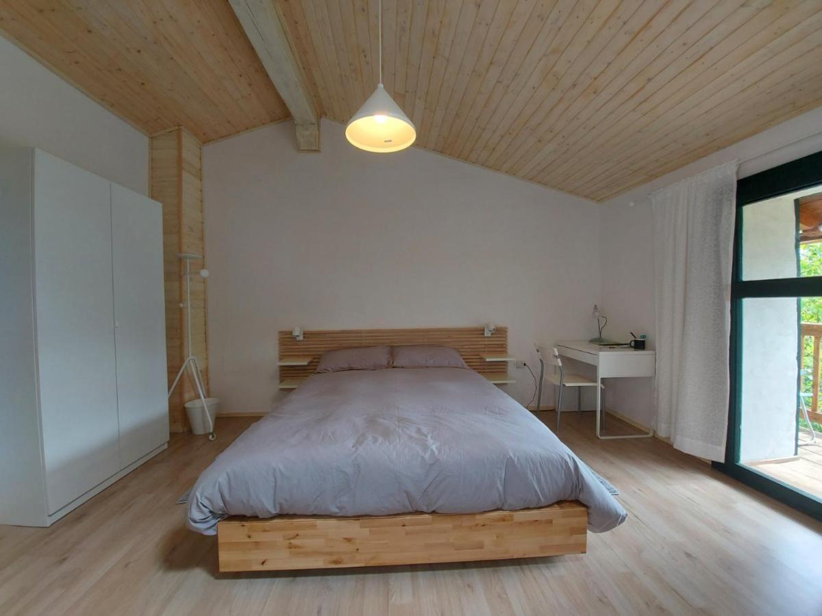 Apartmaji Hedera โคเมน ภายนอก รูปภาพ