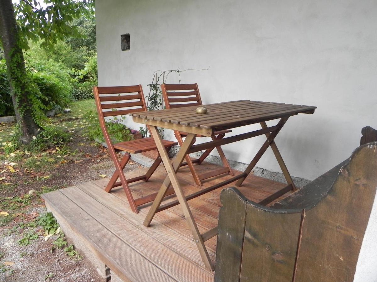 Apartmaji Hedera โคเมน ภายนอก รูปภาพ