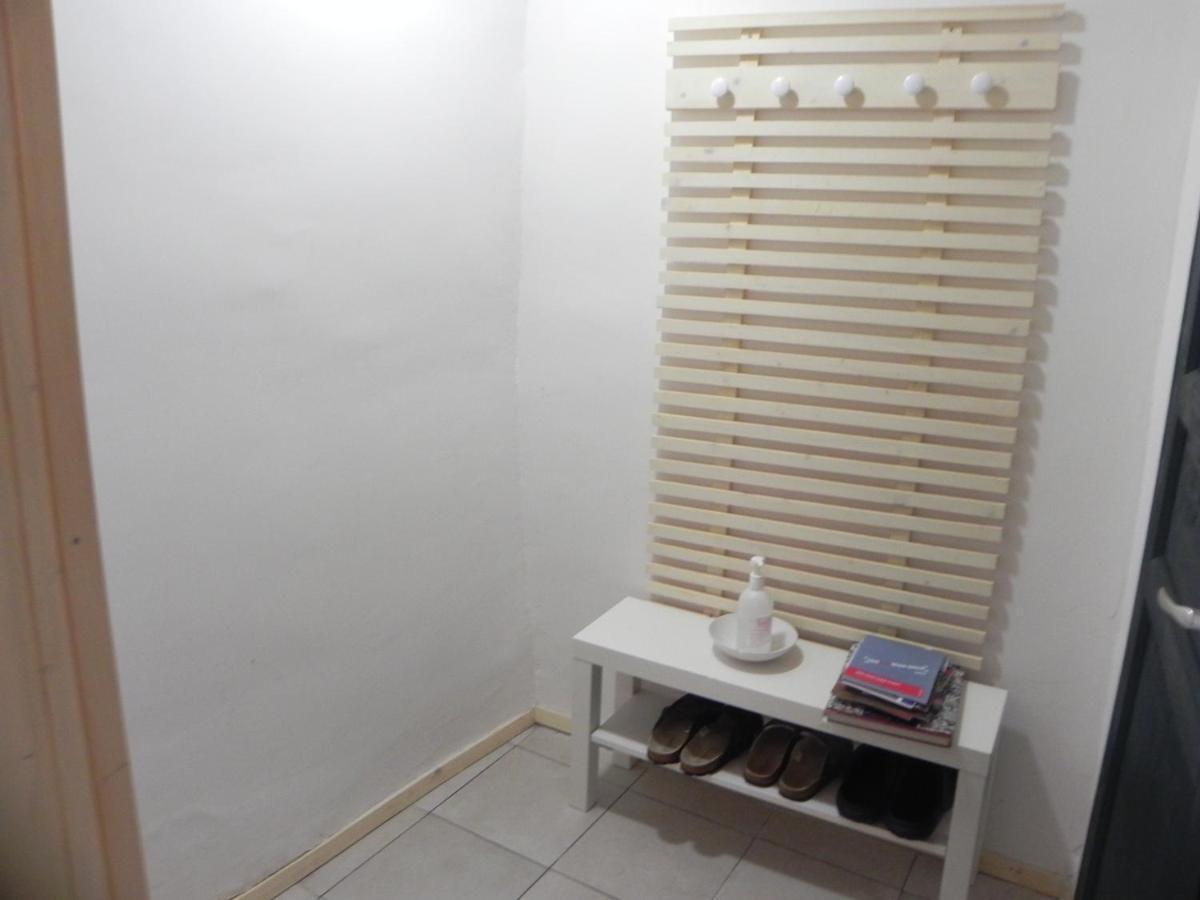 Apartmaji Hedera โคเมน ภายนอก รูปภาพ